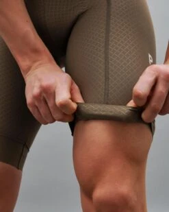 Pas Normal Studios Mechanism Short Bibs Man Earth -Bicycle Equipment Store 1017732 800 auto