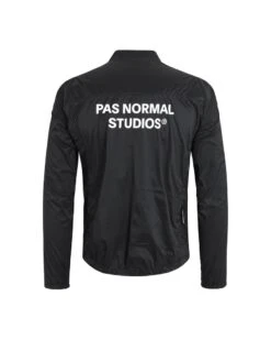 Pas Normal Studios Essential Insulated Jacket Man Black -Bicycle Equipment Store 1017994 800 auto
