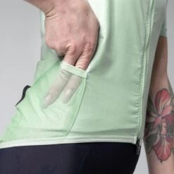 Plus 2.0 Vest Gobik Woman Seamint -Bicycle Equipment Store 861215 800 auto