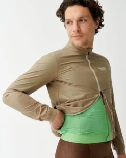 Pas Normal Studios Mechanism Stow Away Jacket Man Beige -Bicycle Equipment Store 984554 800 auto