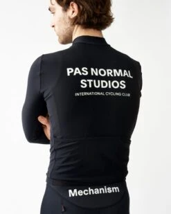 Pas Normal Studios Mechanism Long Sleeve Jersey Man Black -Bicycle Equipment Store 985027 800 auto